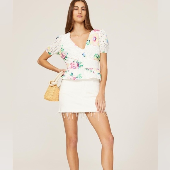 Slate and Willow Women’s size small Floral Eyelet Puff Sleeve Top tie back - Picture 9 of 9